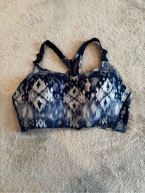 Victoria's Secret Navy and Cream Patterned Racerback Sports Bra